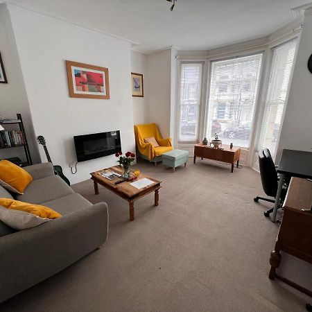 Lovely - 1 Bedroom Flat In Hastings Town Centre Exteriör bild