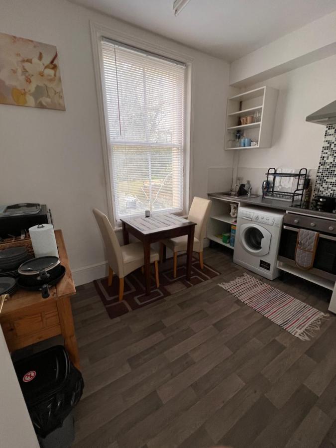Lovely - 1 Bedroom Flat In Hastings Town Centre Exteriör bild