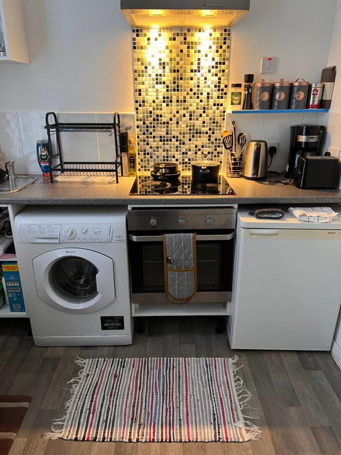 Lovely - 1 Bedroom Flat In Hastings Town Centre Exteriör bild