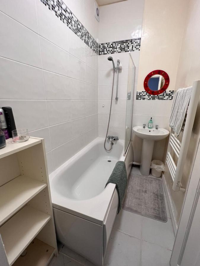 Lovely - 1 Bedroom Flat In Hastings Town Centre Exteriör bild