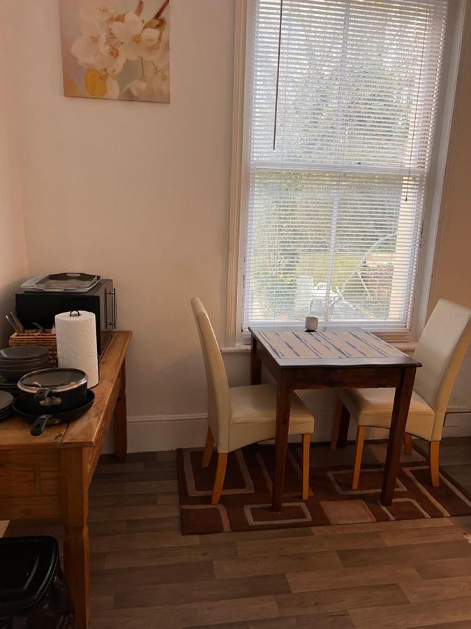 Lovely - 1 Bedroom Flat In Hastings Town Centre Exteriör bild